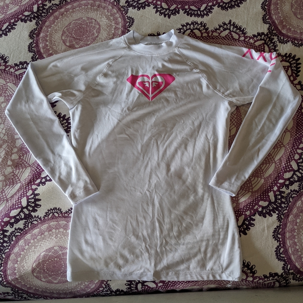 Roxy rash guard. White and pink 💗